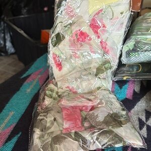 Floral Print Quilted Bag